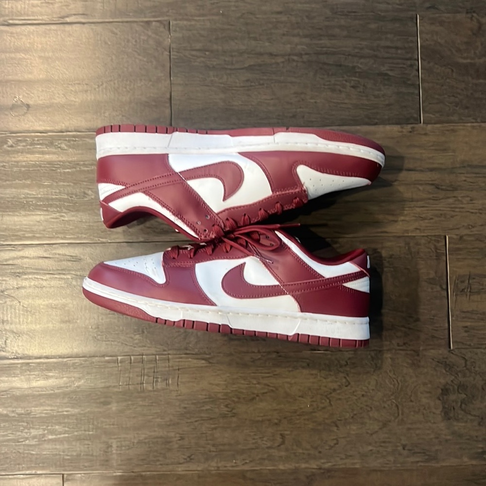 Nike Dunk low team read